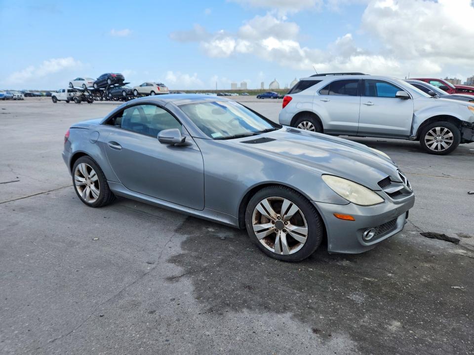 41820136 :رقم المزاد ، WDBWK58F99F191226 vin ، 2009 Mercedes-benz Slk مزاد بيع