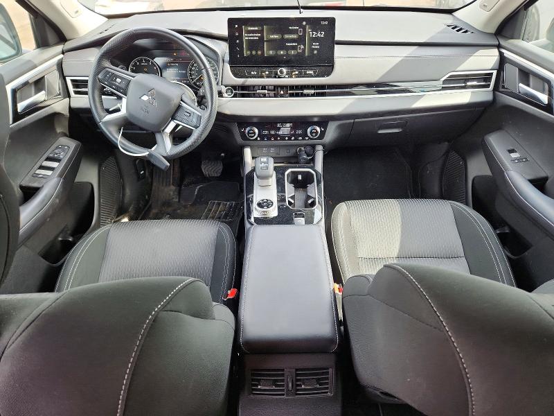 46845666 :رقم المزاد ، JA4J4VA8XSZ615061 vin ، 2025 Mitsubishi Outlander مزاد بيع