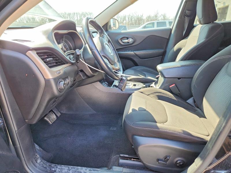 Продаж на аукціоні авто 2015 Jeep Cherokee, vin: 1C4PJLCB8FW700123, номер лоту: 47912796