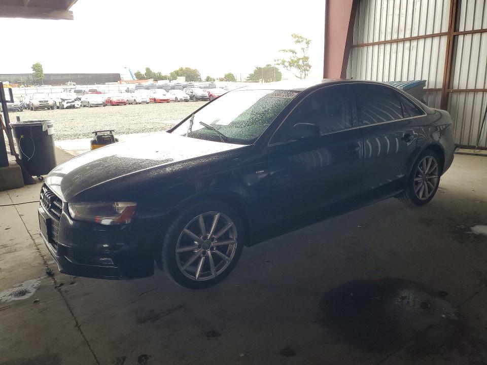 48302286 :رقم المزاد ، WAUFFAFL9FN014147 vin ، 2015 Audi A4 مزاد بيع