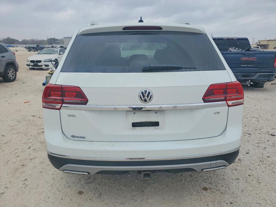 Продажа на аукционе авто 2018 Volkswagen Atlas, vin: 1V2ER2CA2JC504205, номер лота: 79662665