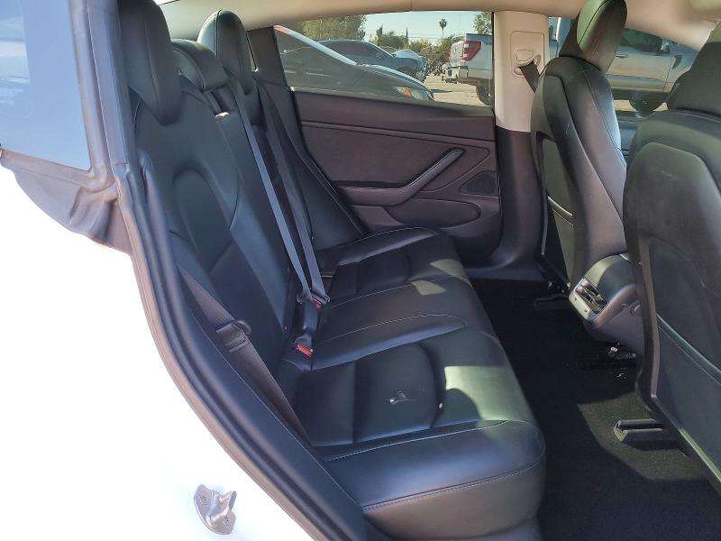Продажа на аукционе авто 2018 Tesla Model 3, vin: 5YJ3E1EB6JF148428, номер лота: 79509405