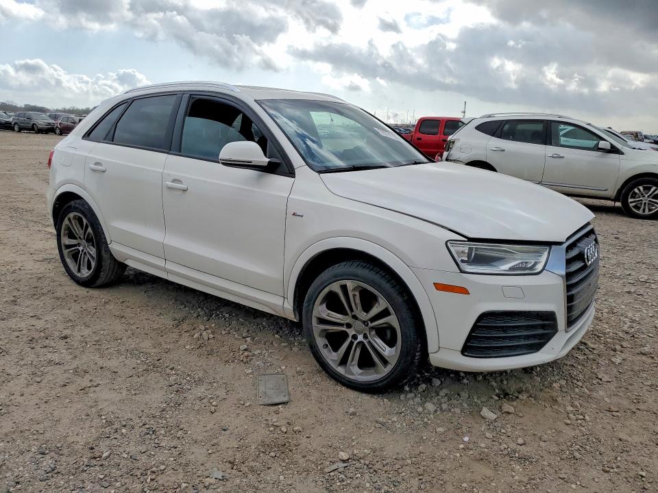 79771135 :رقم المزاد ، WA1BCCFS1JR013292 vin ، 2018 Audi Q3 مزاد بيع