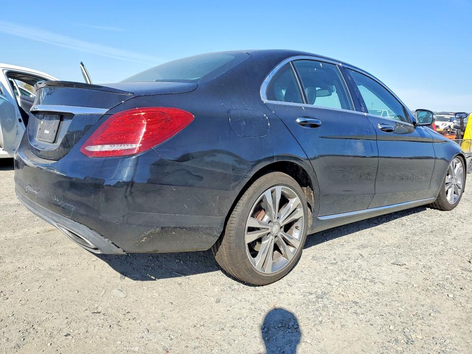 41966046 :رقم المزاد ، 55SWF4JB6FU065475 vin ، 2015 Mercedes-benz C مزاد بيع
