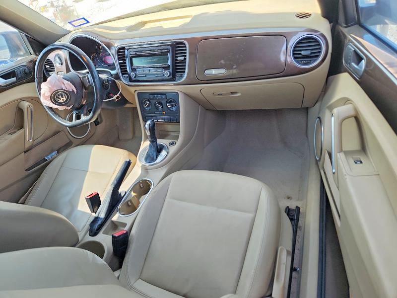 2013 Volkswagen Beetle მანქანა იყიდება აუქციონზე, vin: 3VW5X7AT4DM829060, აუქციონის ნომერი: 47215666