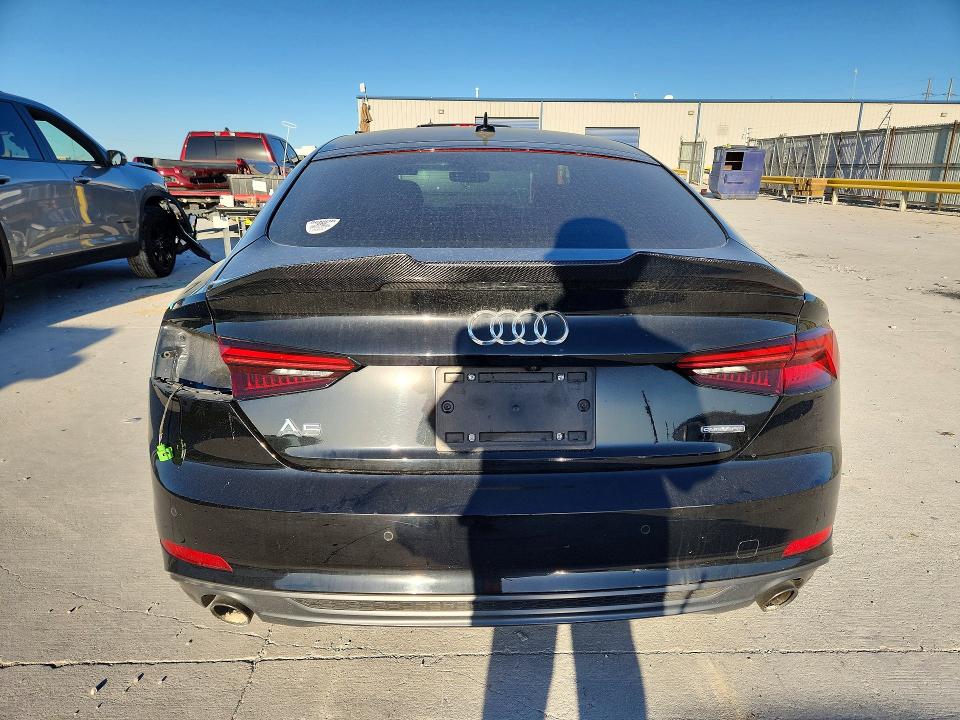 Продажа на аукционе авто 2019 Audi A5, vin: WAUENCF50KA028693, номер лота: 46631236
