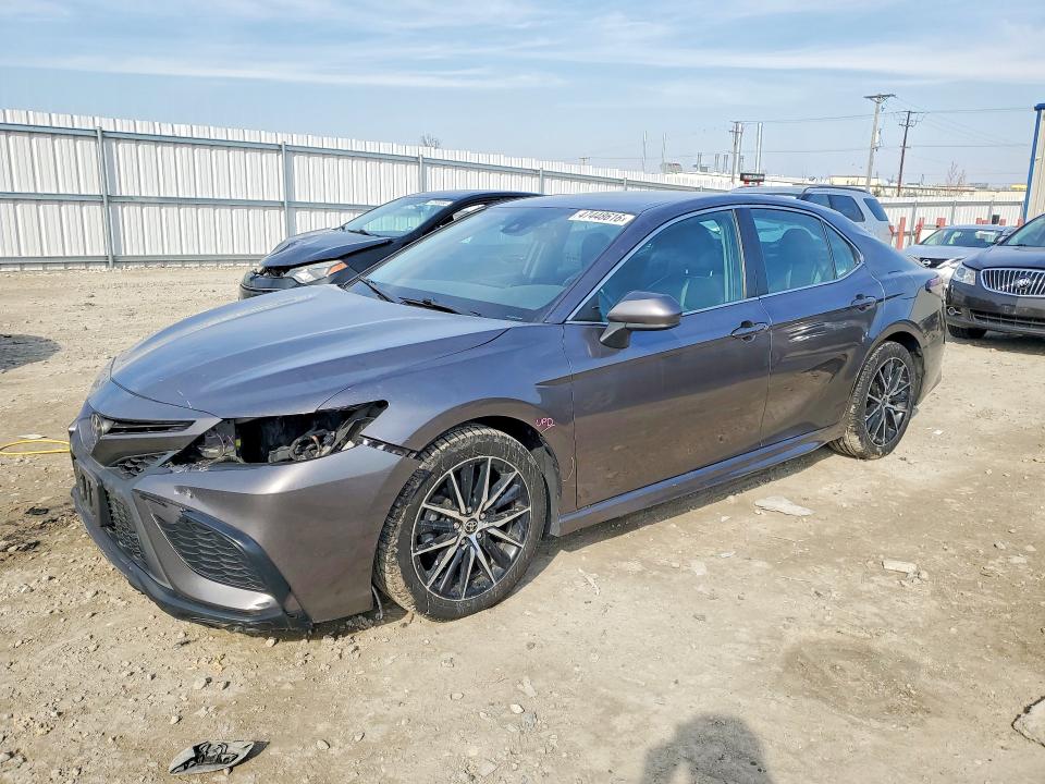 2021 Toyota Camry მანქანა იყიდება აუქციონზე, vin: 4T1G11AK0MU470038, აუქციონის ნომერი: 47448616