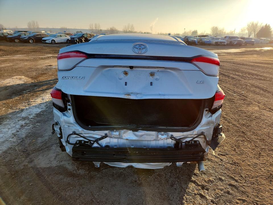 77507595 :رقم المزاد ، 5YFBPMBE6MP231582 vin ، 2021 Toyota Corolla مزاد بيع