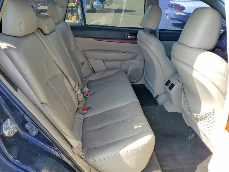 2013 Subaru Outback მანქანა იყიდება აუქციონზე, vin: 4S4BRDKC8D2288983, აუქციონის ნომერი: 47069146