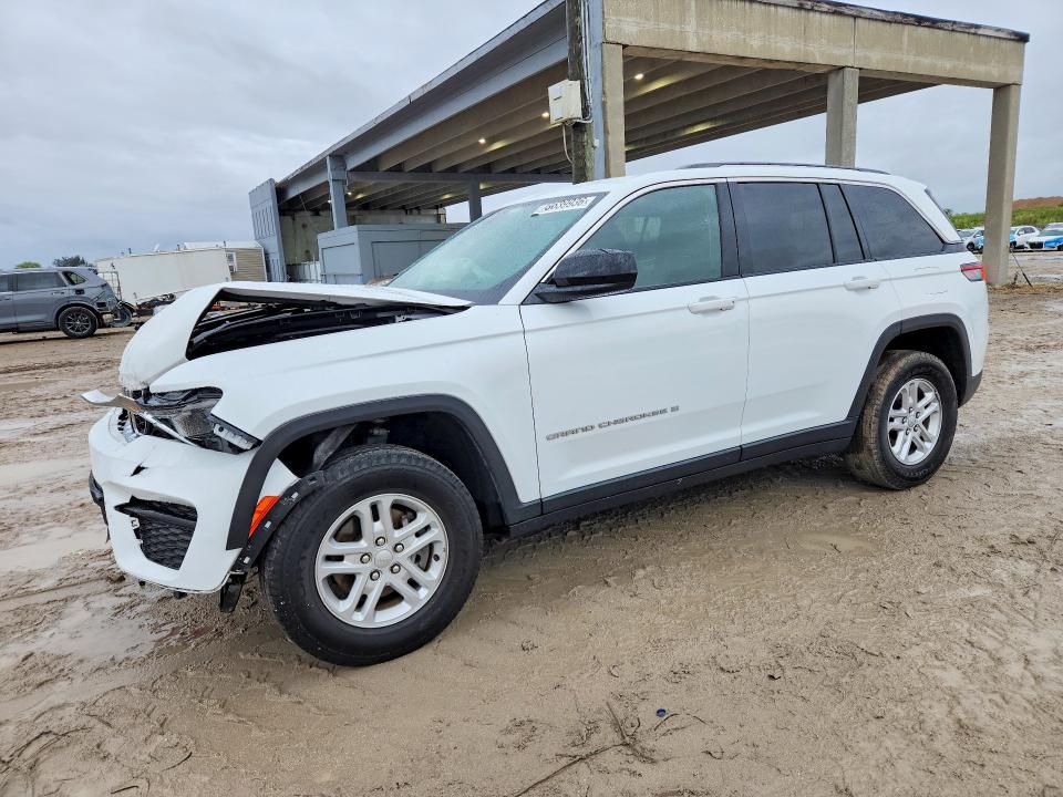 Продажа на аукционе авто 2022 Jeep Grand Cherokee, vin: 1C4RJHAGXN8633564, номер лота: 46639936