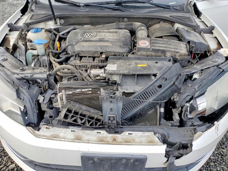 41699856 :رقم المزاد ، 1VWAT7A3XFC072891 vin ، 2015 Volkswagen Passat مزاد بيع