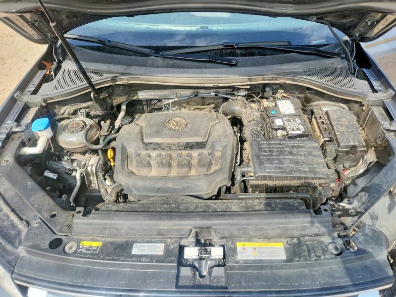 79610135 :رقم المزاد ، 3VV3B7AX5MM015982 vin ، 2021 Volkswagen Tiguan مزاد بيع