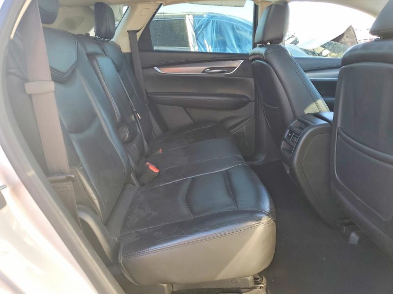 79210755 :رقم المزاد ، 1GYKNBRS0HZ212683 vin ، 2017 Cadillac Xt5 مزاد بيع