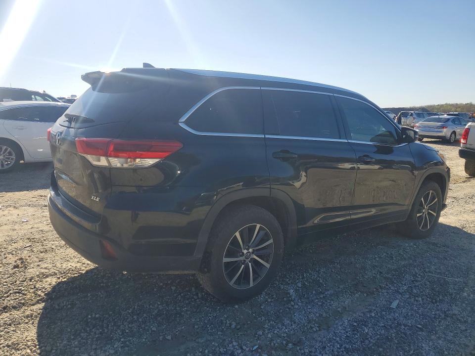 Aukcja sprzedaży 2018 Toyota Highlander, vin: 5TDKZRFH3JS538836, numer aukcji: 46019976