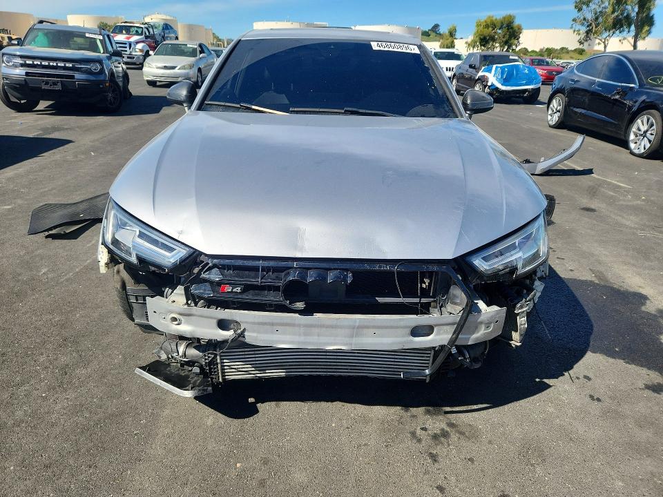 Продаж на аукціоні авто 2018 Audi S4, vin: WAUB4AF44JA113455, номер лоту: 46860896