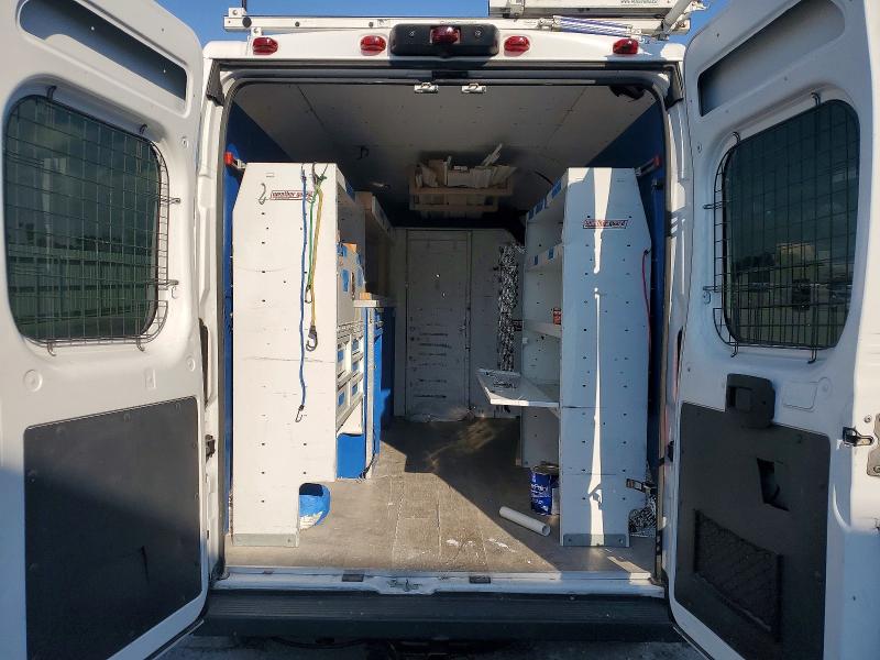 46722796 :رقم المزاد ، 3C6TRVDG3JE156721 vin ، 2018 Ram Promaster 2500 مزاد بيع