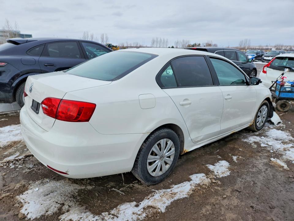41606406 :رقم المزاد ، 3VW2K7AJ3DM427403 vin ، 2013 Volkswagen Jetta مزاد بيع