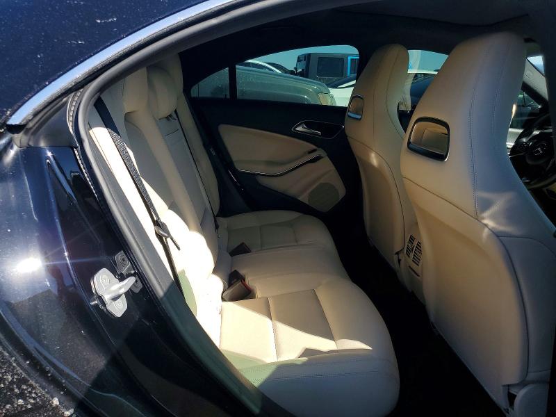 46568956 :رقم المزاد ، WDDSJ4GB0HN407650 vin ، 2017 Mercedes-benz Cla مزاد بيع