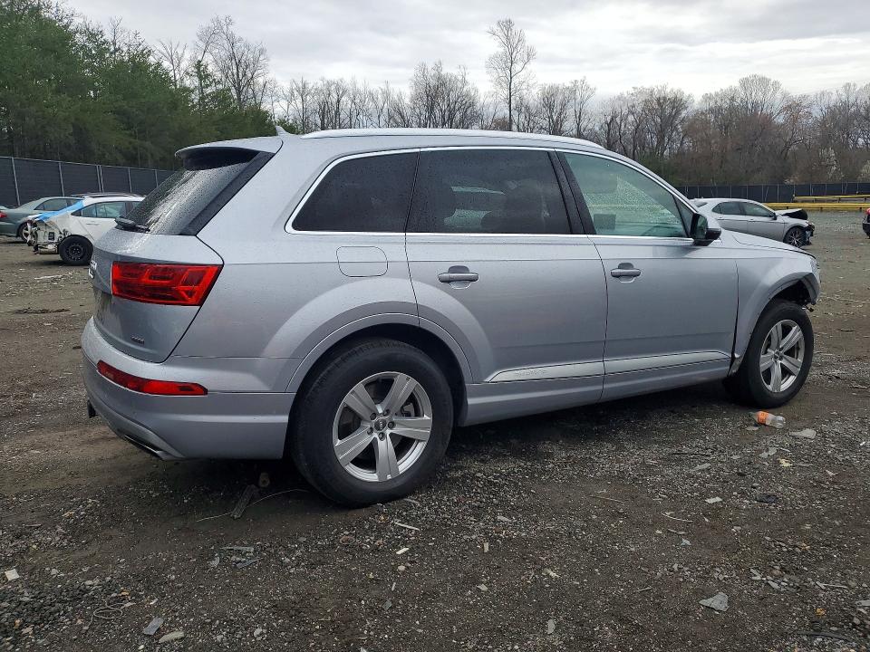 2018 Audi Q7 მანქანა იყიდება აუქციონზე, vin: WA1LHAF70JD021225, აუქციონის ნომერი: 46649566