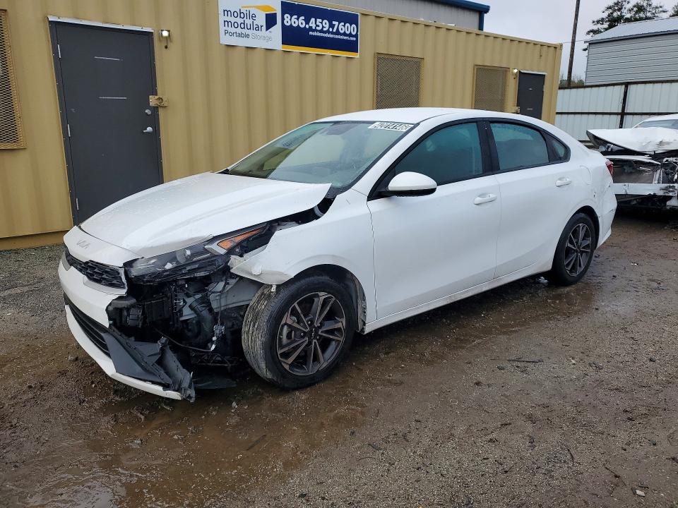 2023 Kia Forte მანქანა იყიდება აუქციონზე, vin: 3KPF24AD4PE585714, აუქციონის ნომერი: 42014146