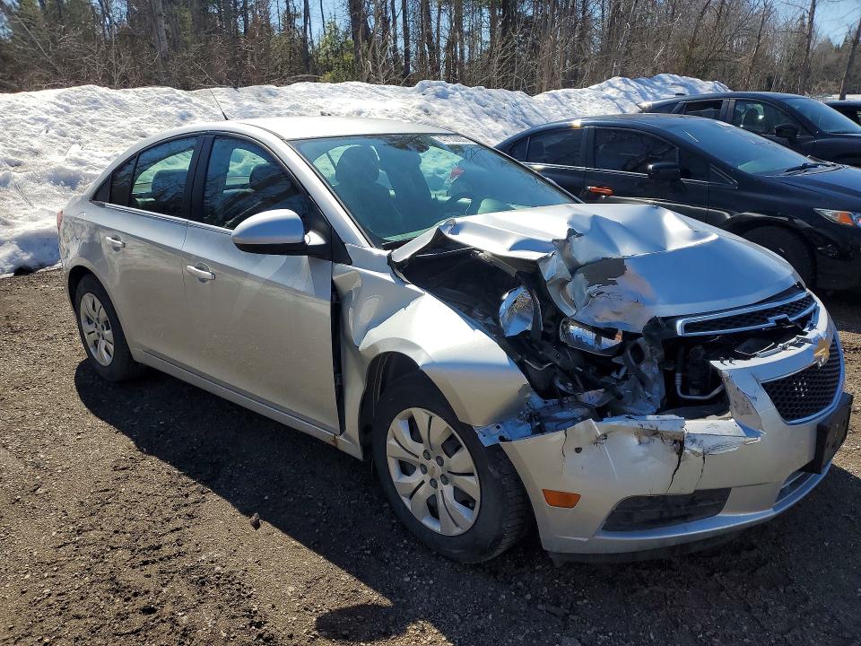 47132886 :رقم المزاد ، 1G1PC5SB5E7353584 vin ، 2014 Chevrolet Cruze مزاد بيع