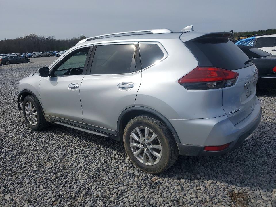 46609536 :رقم المزاد ، KNMAT2MT8JP570400 vin ، 2018 Nissan Rogue مزاد بيع