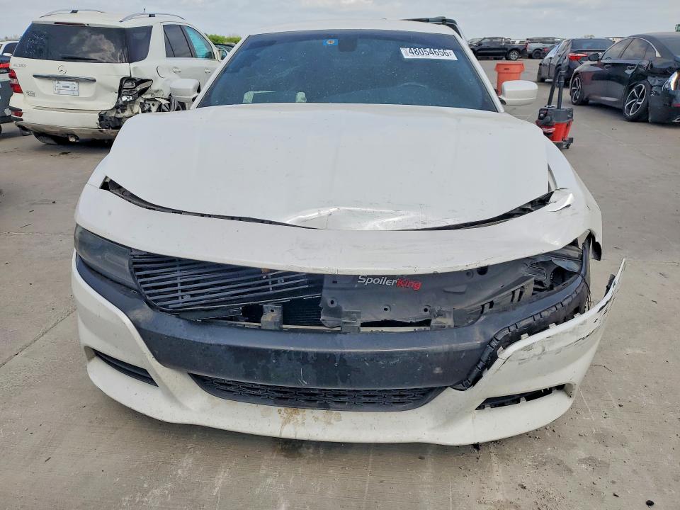 48054656 :رقم المزاد ، 2C3CDXCT2FH862869 vin ، 2015 Dodge Charger مزاد بيع