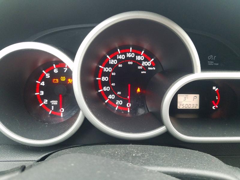 79361355 :رقم المزاد ، 2T1KU4EE6AC482005 vin ، 2010 Toyota Matrix مزاد بيع