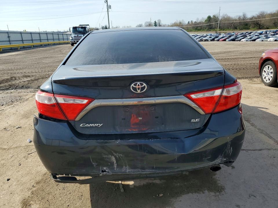 47385056 :رقم المزاد ، 4T1BF1FK7HU375843 vin ، 2017 Toyota Camry مزاد بيع