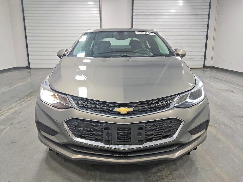 45534336 :رقم المزاد ، 1G1BE5SM9H7130135 vin ، 2017 Chevrolet Cruze مزاد بيع