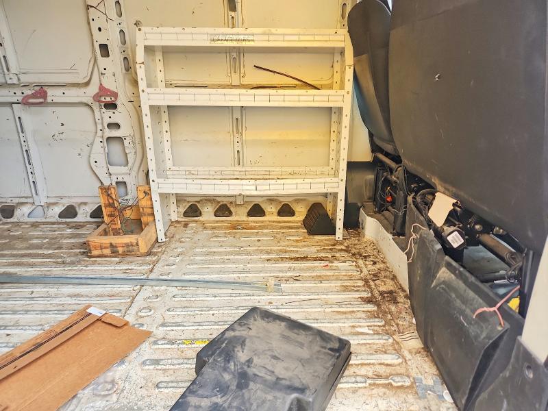 45478556 :رقم المزاد ، 3C6TRVDD6FE504413 vin ، 2015 Ram Promaster 2500 مزاد بيع