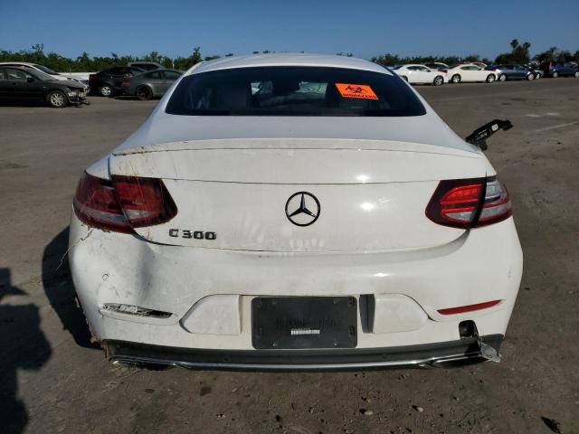 2019 Mercedes-benz C 300 მანქანა იყიდება აუქციონზე, vin: WDDWJ8DB9KF775386, აუქციონის ნომერი: 48641083
