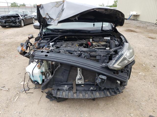 2019 Nissan Sentra S მანქანა იყიდება აუქციონზე, vin: 3N1AB7AP9KL611611, აუქციონის ნომერი: 49792853