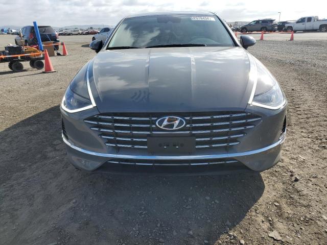 2021 Hyundai Sonata Hybrid მანქანა იყიდება აუქციონზე, vin: KMHL34JJ6MA027993, აუქციონის ნომერი: 52578434