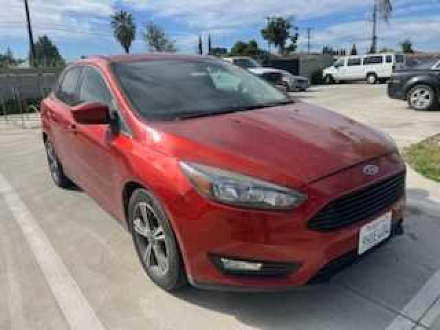 49672754 :رقم المزاد ، 1FADP3FE6JL268977 vin ، 2018 Ford Focus Se مزاد بيع