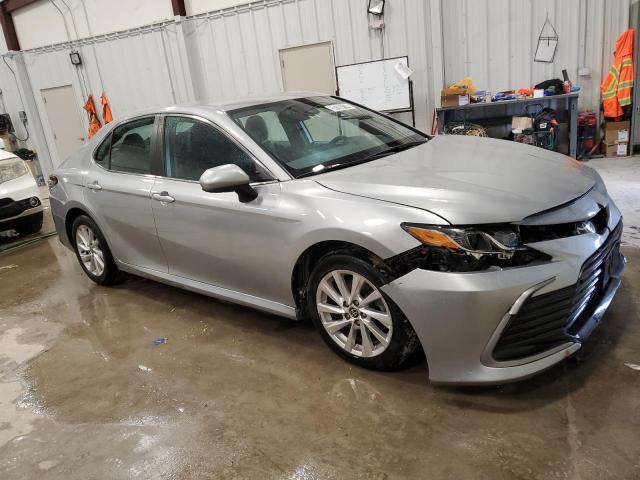 50765114 :رقم المزاد ، 4T1C11AK6MU470317 vin ، 2021 Toyota Camry Le مزاد بيع