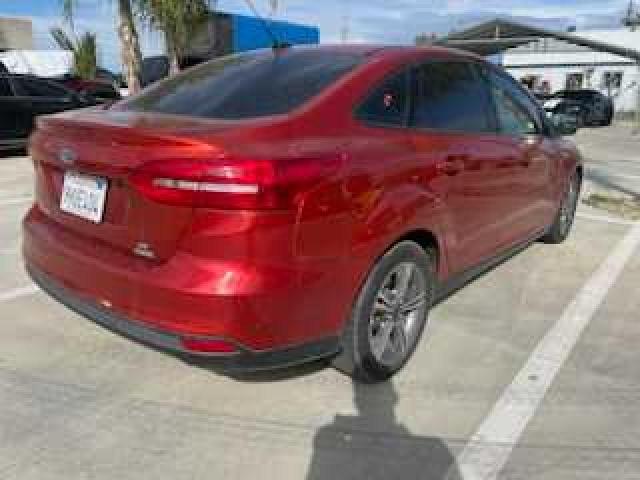 49672754 :رقم المزاد ، 1FADP3FE6JL268977 vin ، 2018 Ford Focus Se مزاد بيع
