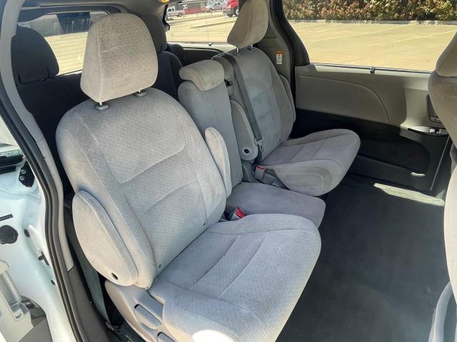 Продаж на аукціоні авто 2015 Toyota Sienna Le, vin: 5TDKK3DC3FS547083, номер лоту: 52776834