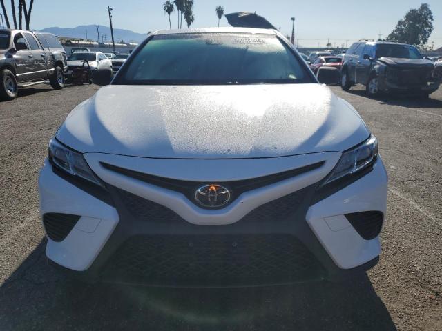 2018 Toyota Camry L მანქანა იყიდება აუქციონზე, vin: JTNB11HK5J3073586, აუქციონის ნომერი: 50948934