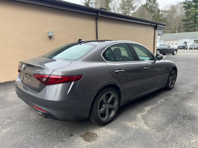 2017 Alfa Romeo Giulia Ti Q4 მანქანა იყიდება აუქციონზე, vin: ZARFAEEN9H7544398, აუქციონის ნომერი: 49740104