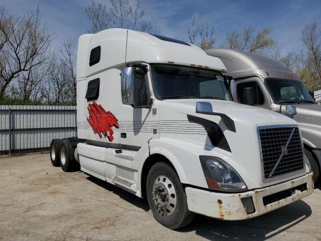 51882504 :رقم المزاد ، 4V4NC9EH2EN152537 vin ، 2014 Volvo Vn Vnl مزاد بيع