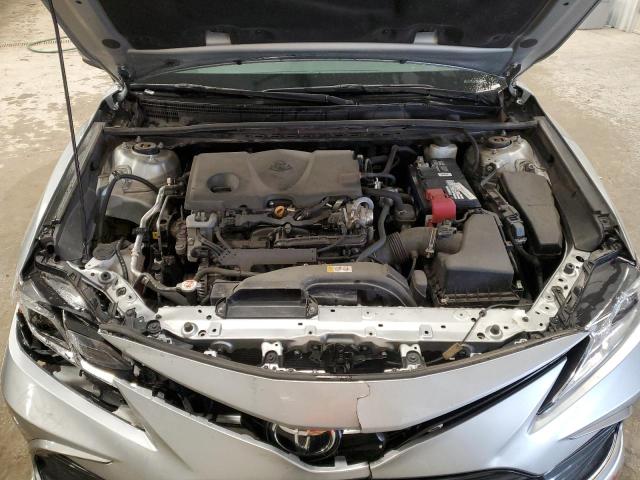 50765114 :رقم المزاد ، 4T1C11AK6MU470317 vin ، 2021 Toyota Camry Le مزاد بيع