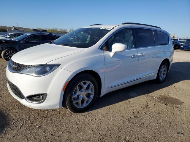 49492434 :رقم المزاد ، 2C4RC1BG0HR810003 vin ، 2017 Chrysler Pacifica Touring L مزاد بيع