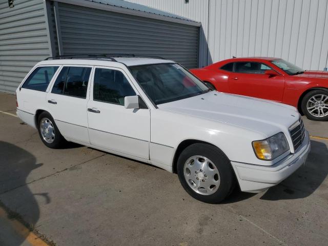 50988104 :رقم المزاد ، WDBEA92E2SF296279 vin ، 1995 Mercedes-benz E 320 مزاد بيع