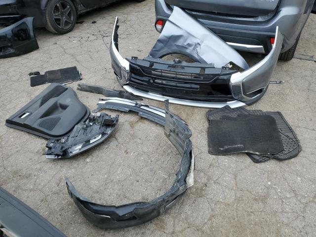 2018 Mitsubishi Outlander Se მანქანა იყიდება აუქციონზე, vin: JA4AZ3A35JZ057239, აუქციონის ნომერი: 50525724