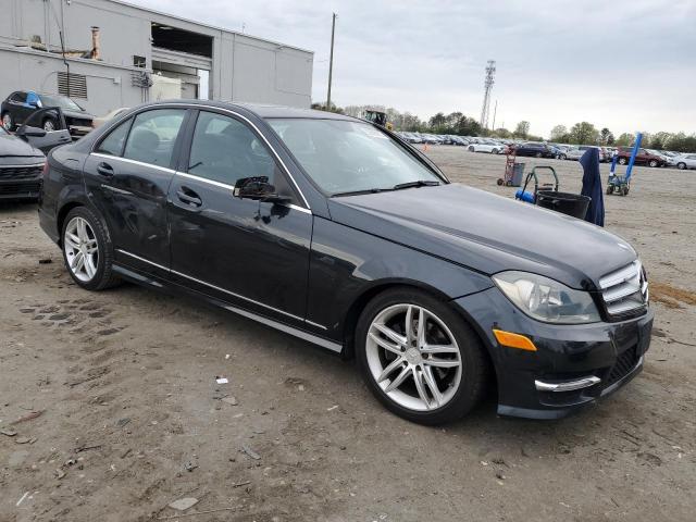 52698965 :رقم المزاد ، WDDGF8BB1CR197616 vin ، 2012 Mercedes-benz C مزاد بيع