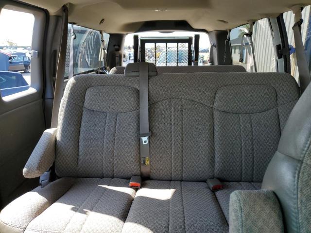 52363035 :رقم المزاد ، 1GJHG39U431236373 vin ، 2003 Gmc Savana مزاد بيع