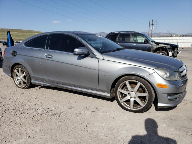 2012 Mercedes-benz C 250 მანქანა იყიდება აუქციონზე, vin: WDDGJ4HB8CF824263, აუქციონის ნომერი: 62342126