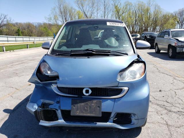 2013 Smart Fortwo მანქანა იყიდება აუქციონზე, vin: WMEEJ3BA7DK695227, აუქციონის ნომერი: 53093775