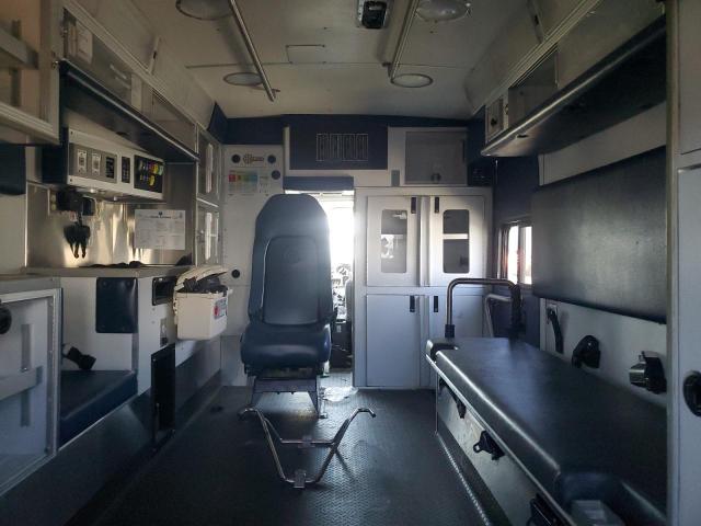 2015 Ford Econoline მანქანა იყიდება აუქციონზე, vin: 1FDXE4FS2FDA28895, აუქციონის ნომერი: 51329975
